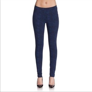 Joie Keena snake skin print blue leggings▪️size M